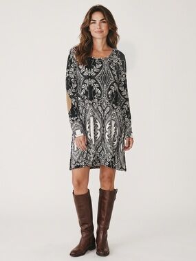 Boho Black & White Long-Sleeve Shift Dress with Elbow Patches